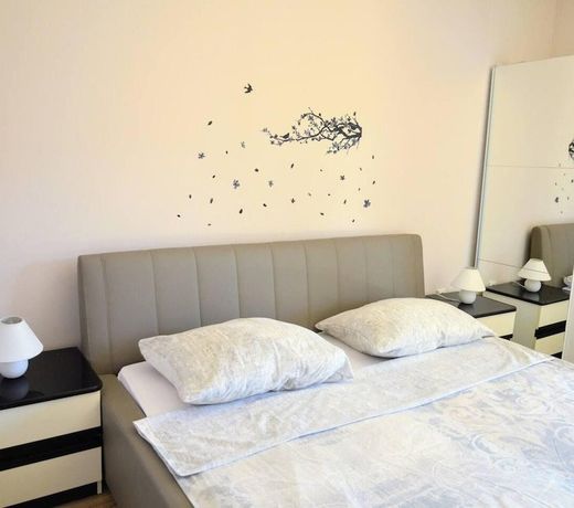 Lovely 2-Bed Apartment in Vinisce close to beach