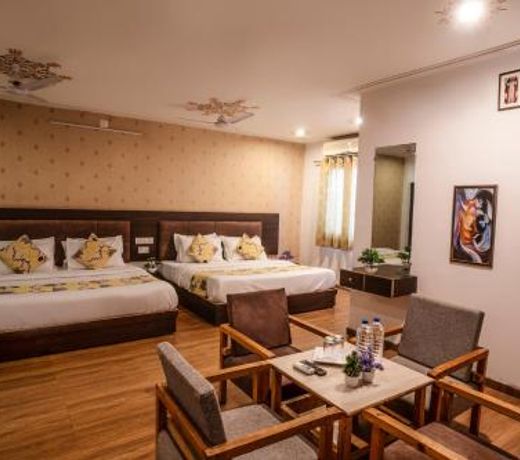 Tripli Hotels Arunoday Palace