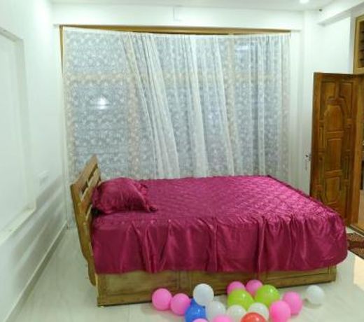 Thodupuzha 4-bhk Luxury Home awy from home
