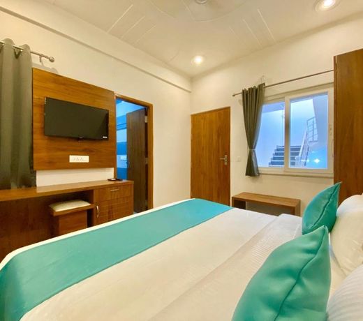 Hotel Namami Tapovan