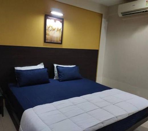1BHK AC Service Apartment 115