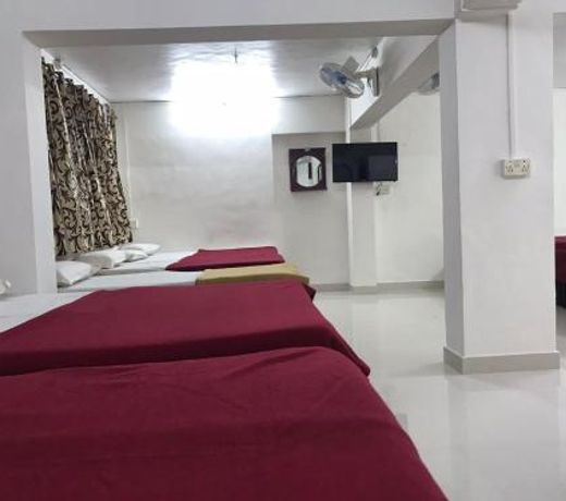 Hotel Priti International