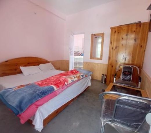 Snow oak guest house