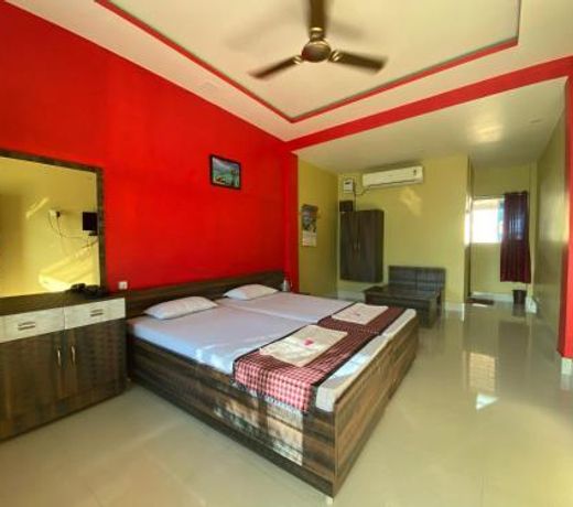 APURBA GUEST HOUSE