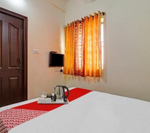 OYO 88840 Mn Residency
