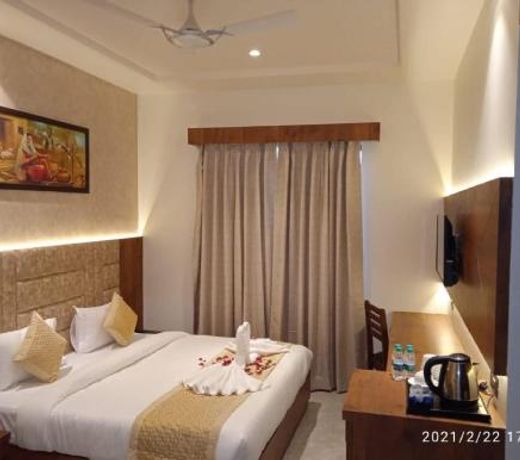THE TAJ PEARL HOTEL