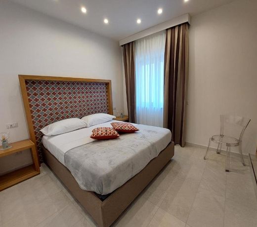 Mistral Luxury Suites