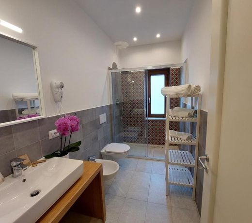 Mistral Luxury Suites