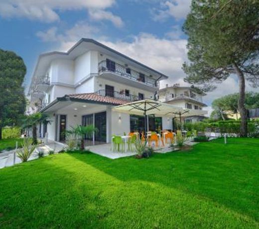 HOTEL VITTORIA