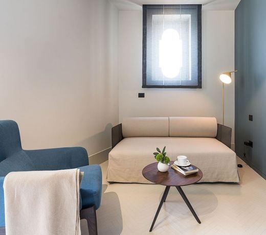Byssus Suites