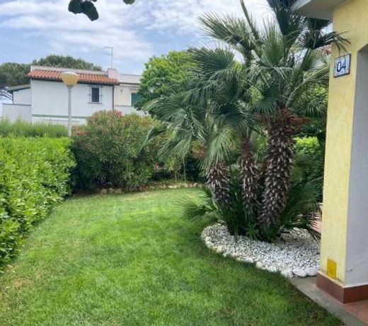 Villa Claudia a 400m dal mare