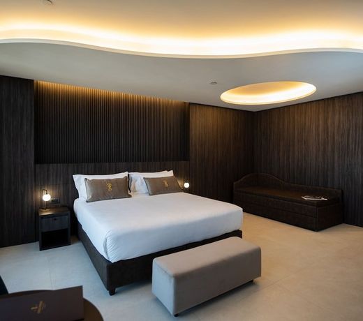 Gold Tower Lifestyle Hotel
