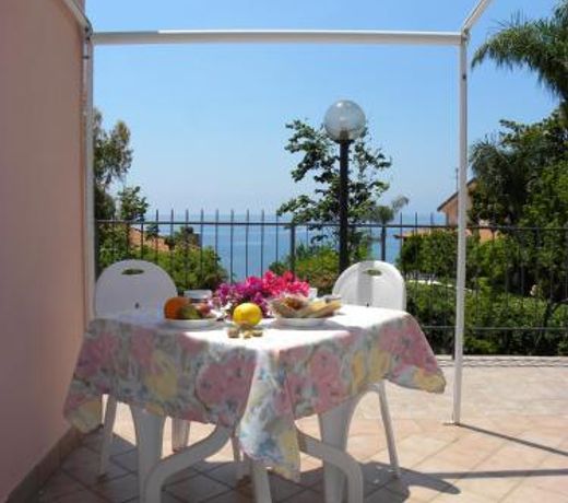 2 bedrooms house at Maratea 500 m away from the beach with sea view enclosed garden and wifi
