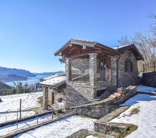 Amazing Home In Luino With 2 Bedrooms