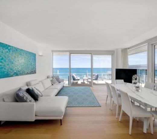 The Summer Houses Seaview with Spa
