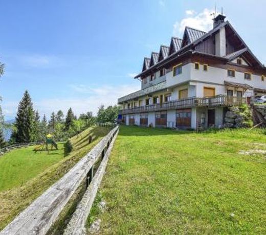 Awesome apartment in Lamon with WiFi and 1 Bedrooms