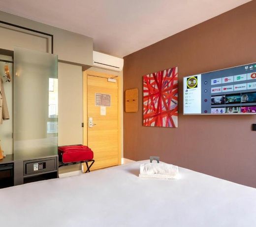 B&B Hotel Genova City Center