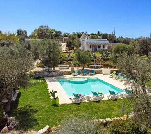 Villa Borgo Mediterraneo by Villa Plus