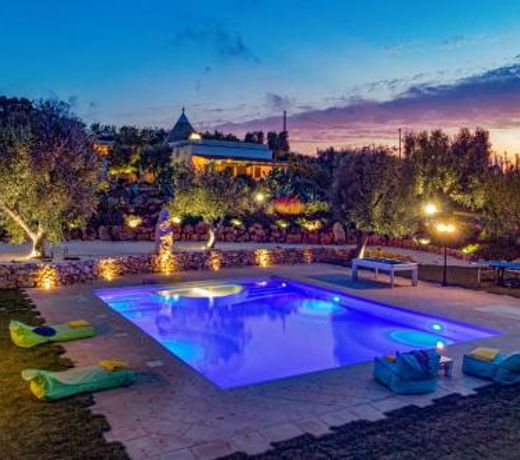 Villa Borgo Mediterraneo by Villa Plus