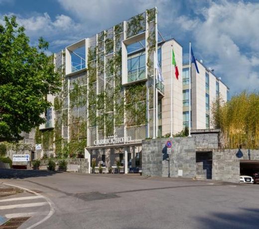 Carrick Hotel