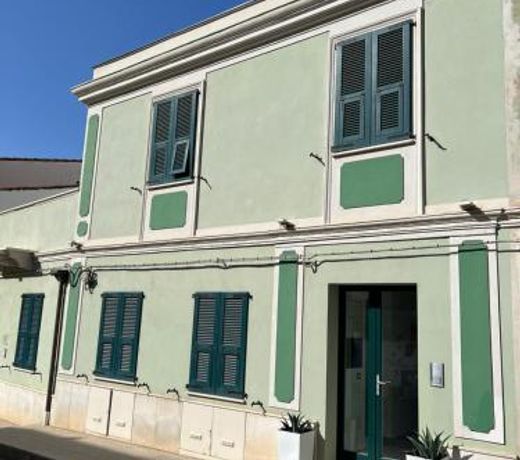 Casa Leone