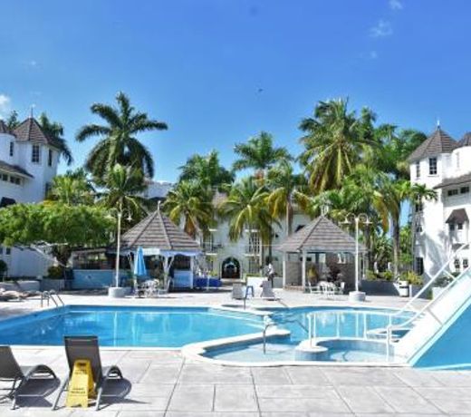 Czar's Retreat- Apt B4 at Sandcastle