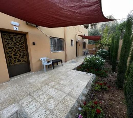 GMT Residence