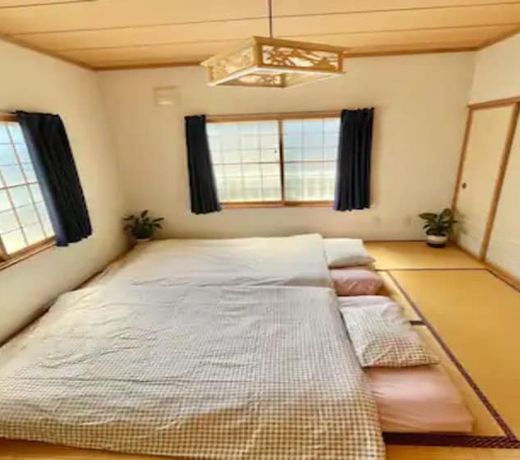 Holiday House Toya