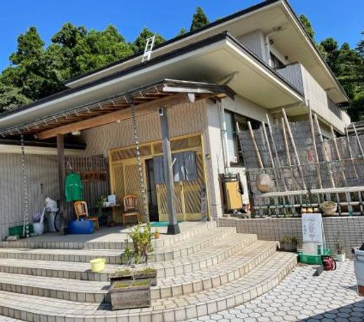 è¾²å®¶æ°å®¿ãããªã