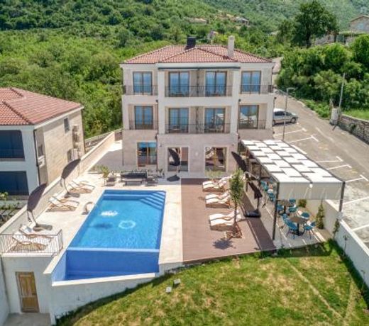 Quercus Residences Apartments