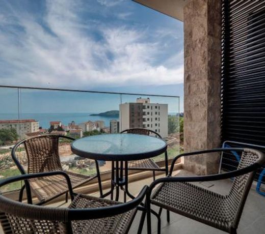 Horizon-One bedroom apartment with pool Jane