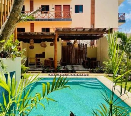 Punta Me Luxury Suites