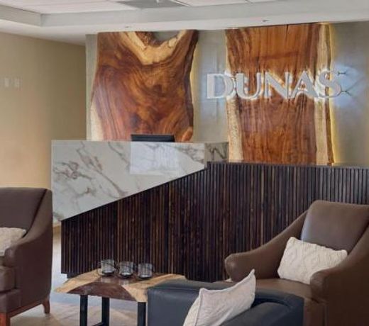Hotel Dunas Near Consulate