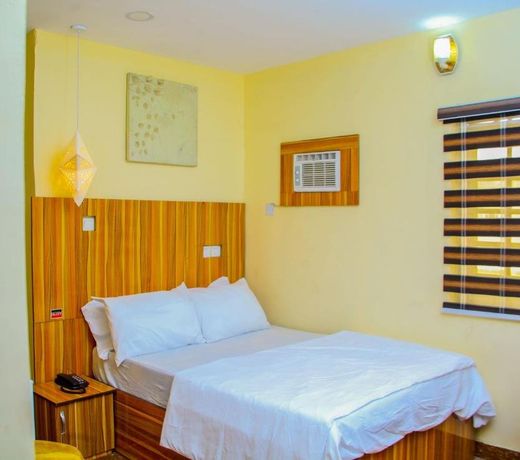 ONTARIO SUITES