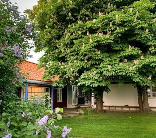 Studio Solbakke, modern studio close to sea
