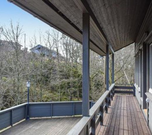 Nice home in Mandal w/ 3 Bedrooms