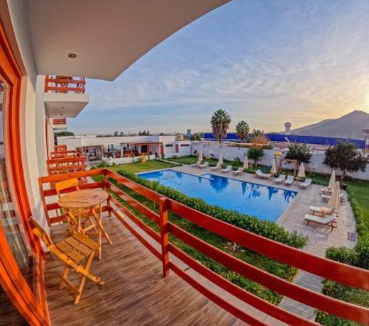 Hotel La Colina