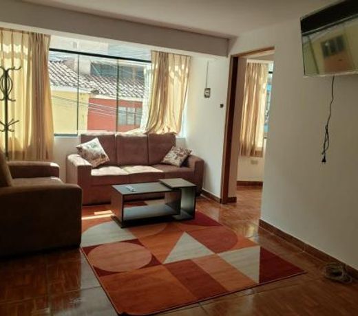 Entire family apartment Cuscox4