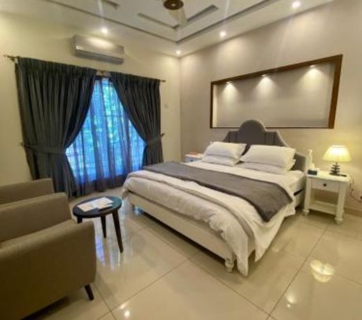 Luxury Guest House in Bahria Town