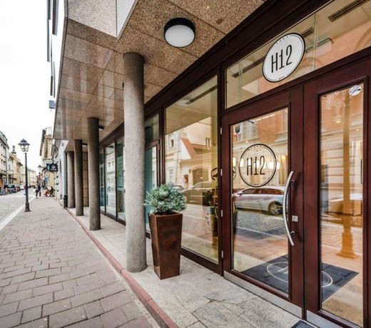 Hotel H12****