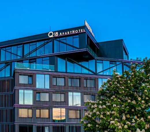 Q18 ApartHotel