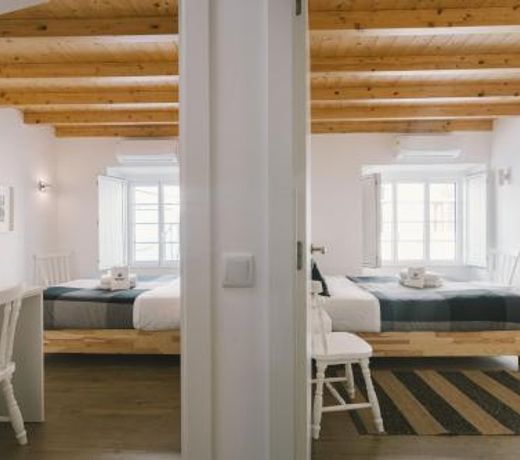Best Houses 60 - Lusiadas I