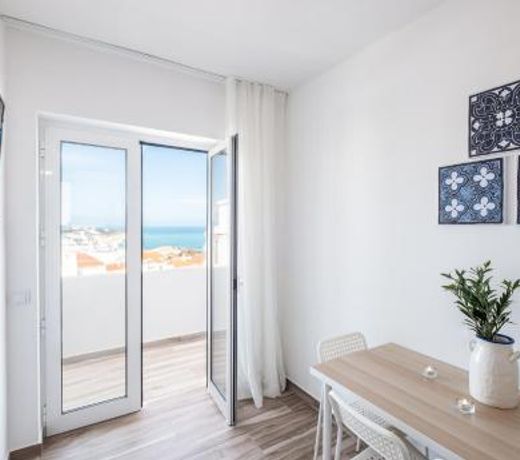 BeGuest Oceanic Rainbow Apt