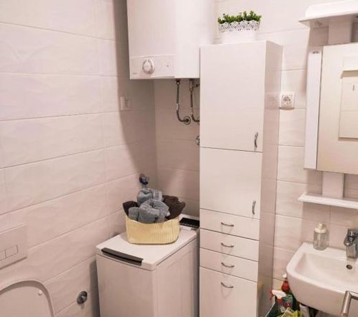 Center Sunrise Apartment