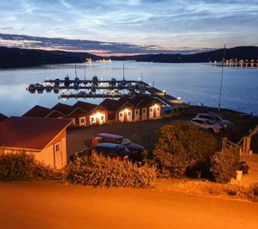 Stunning apartment in Svanesund with 2 Bedrooms and WiFi