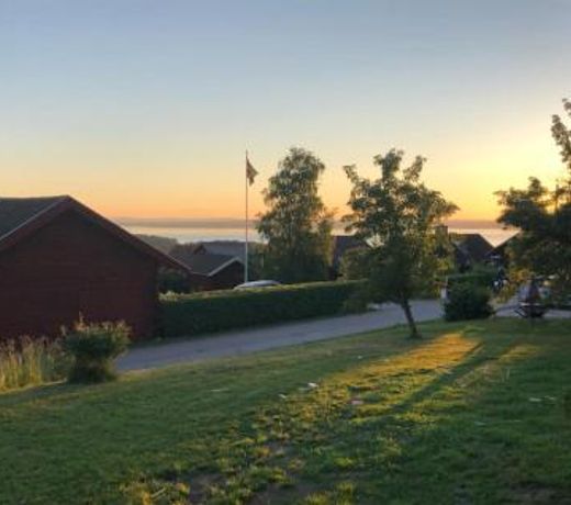 Awesome home in Rttvik with