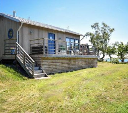 Beautiful home in Oskarshamn with WiFi and 2 Bedrooms