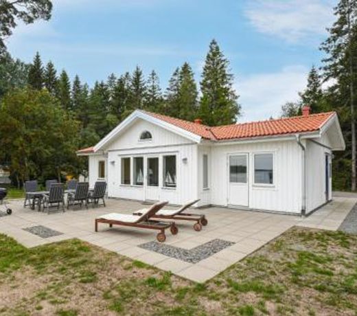Nice home in Mellerud with 3 Bedrooms