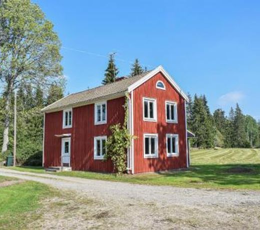 Amazing home in Emmaboda with 3 Bedrooms and WiFi
