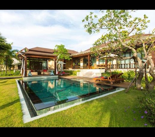 Dasiri Lakefront Villa Premium